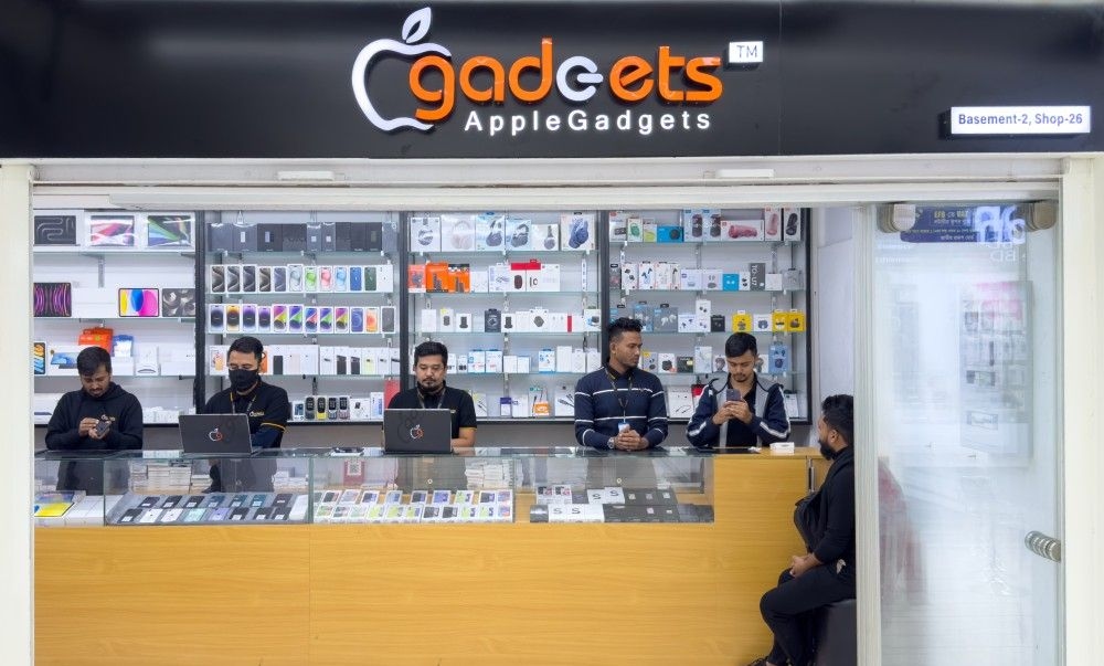 Apple gadgets Bcity (1)-7021