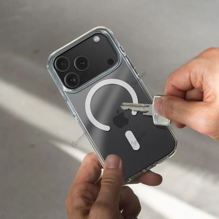 Clear Case with MagSafe For iPhone 17 Series